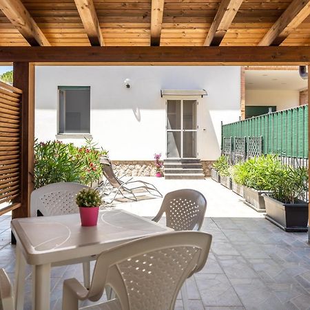 Le Casette Di Maria Pia Mondello Exterior foto